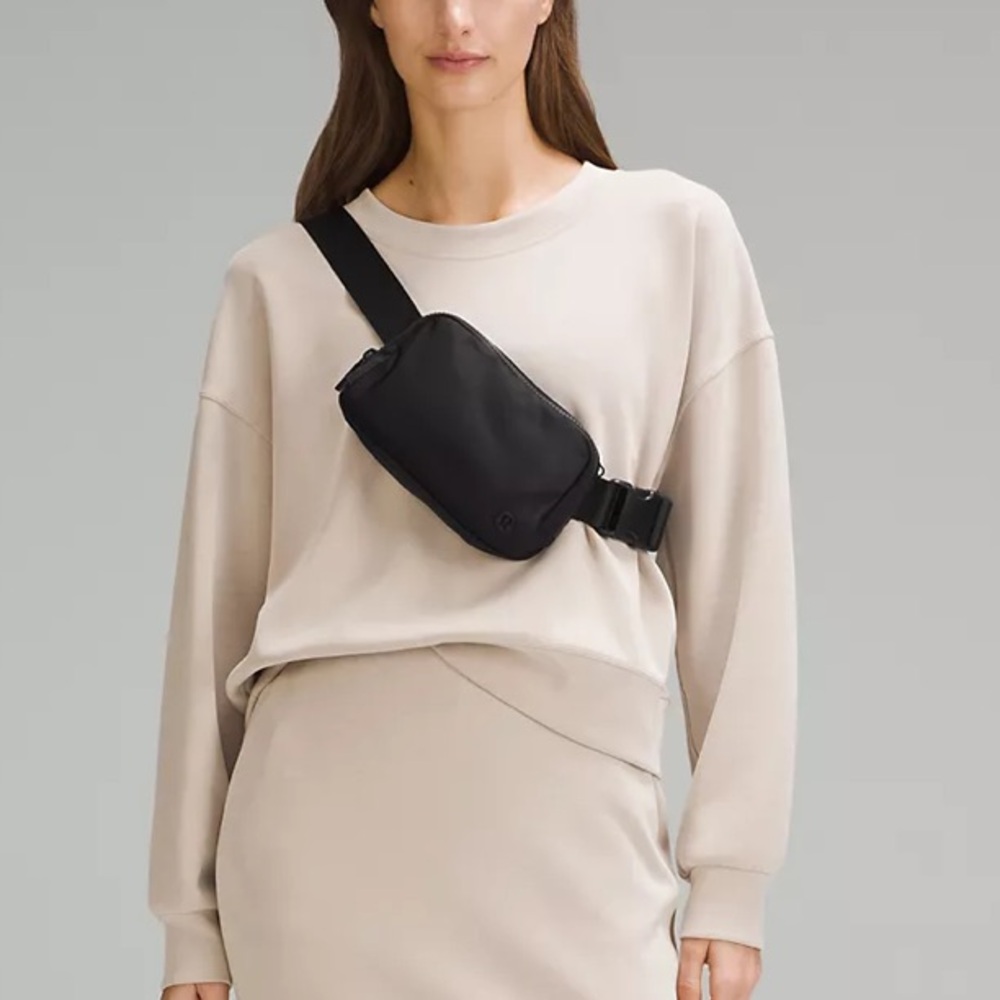 Everywhere Belt Bag 1L